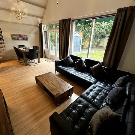 3 Bedrooms Family House 6 P Near Amsterdam & Sea *