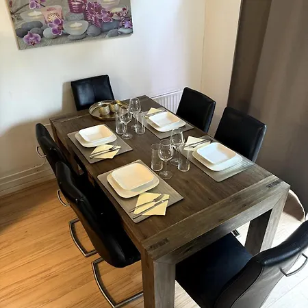 Casa de Férias 3 Bedrooms Family House 6 P Near Amsterdam & Sea *
